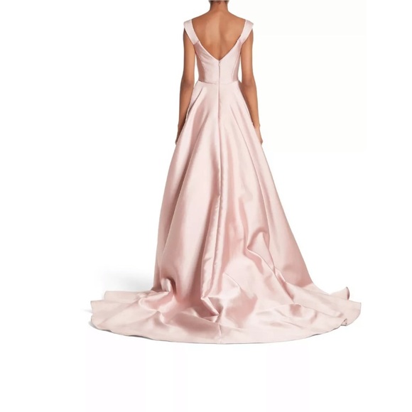 Marchesa Gown 💃💕 $7,000 - Picture 5 of 7